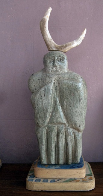 Pantellerite. Deer Dreamer a sculpture in volcanic stone by Turtle Heart. Ojibway. Pantelleria.